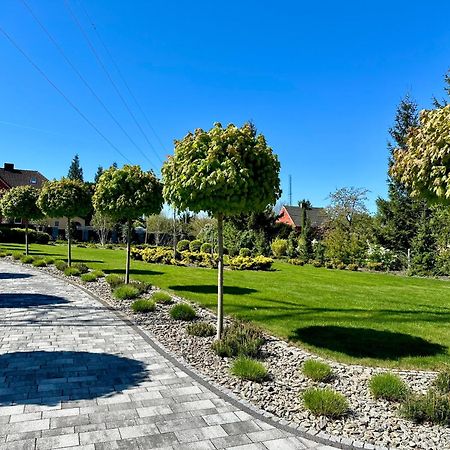 Hotel Muzakowski Łęknica エクステリア 写真